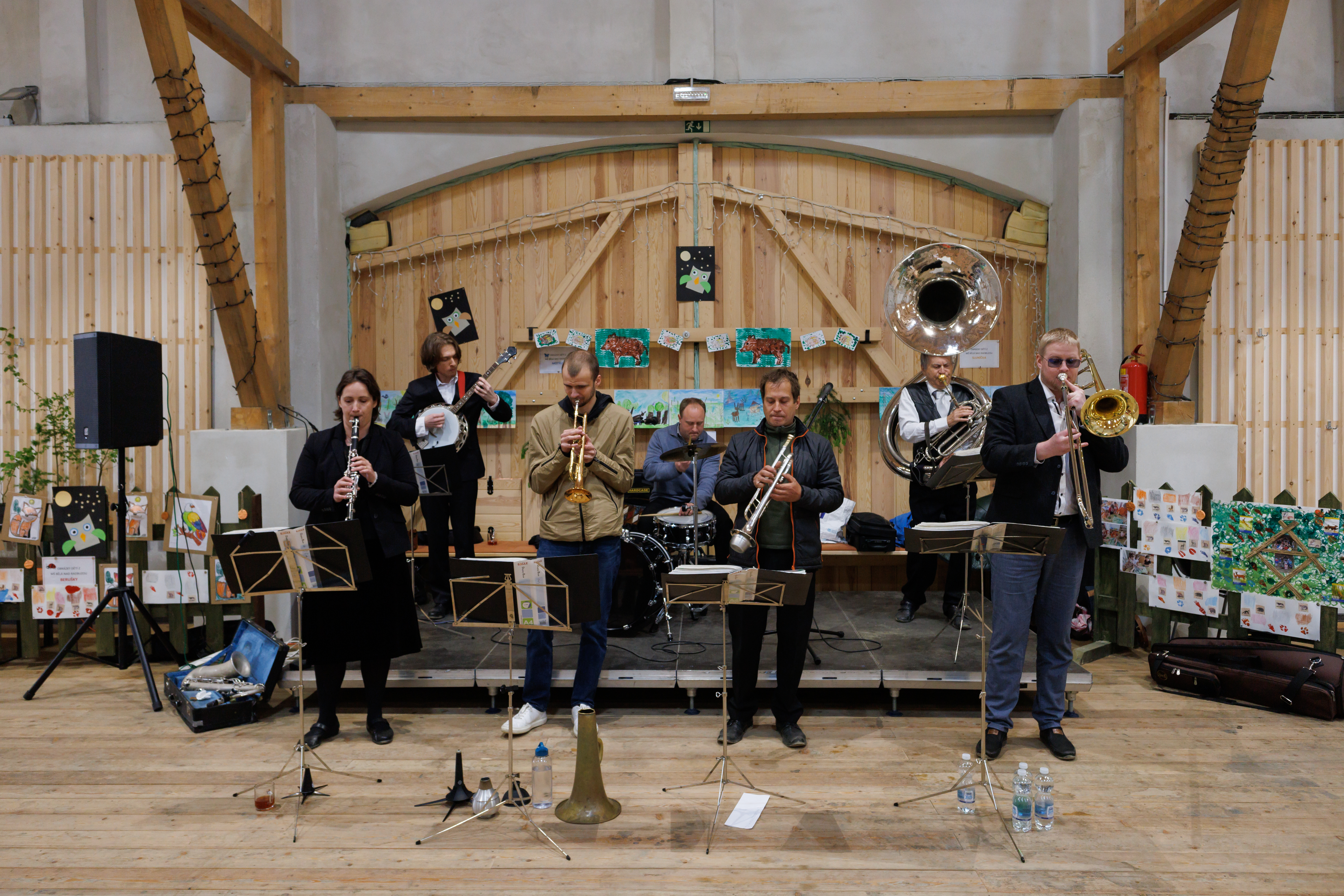 hudebnií doprovod- Dixieland