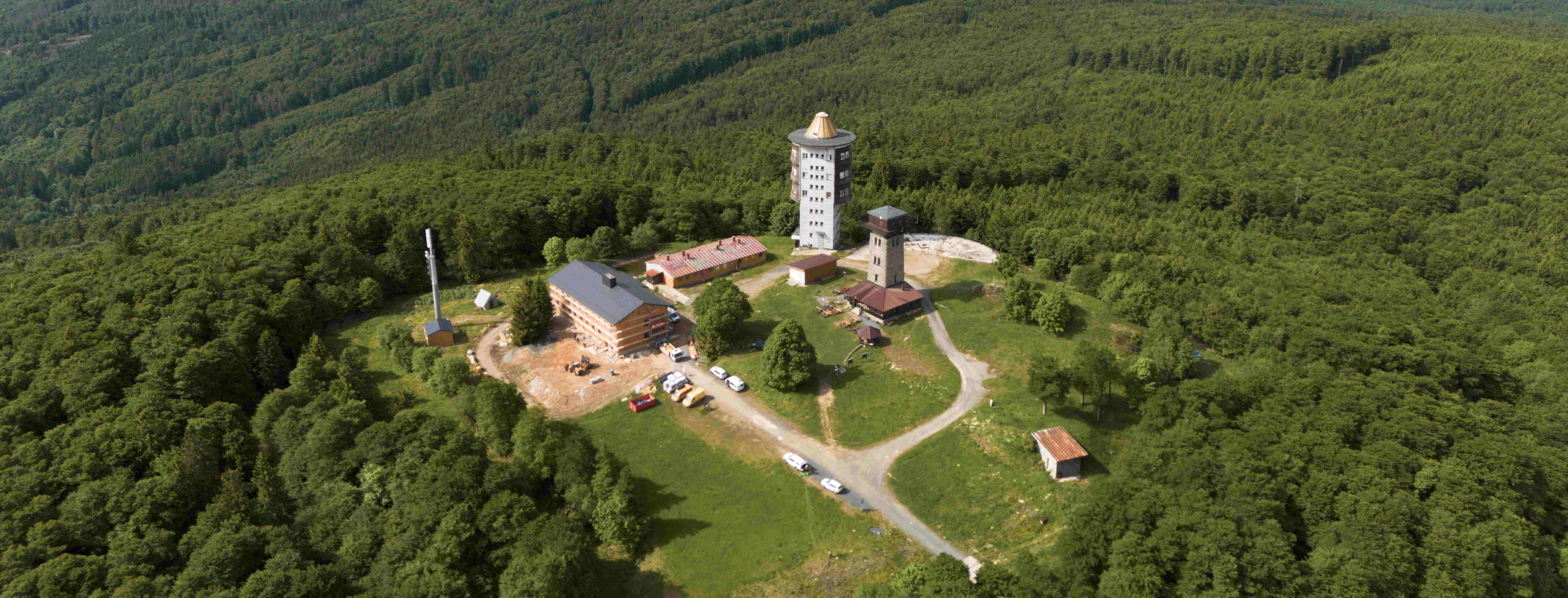 Pohled na Čerchov z dronu.